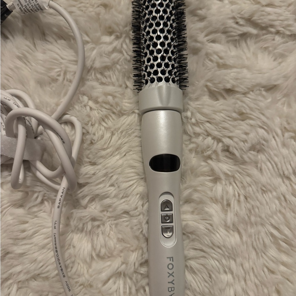 Foxy Bae White Hottie Hot Round Styling Brush - Round Volumizing Hair Brush